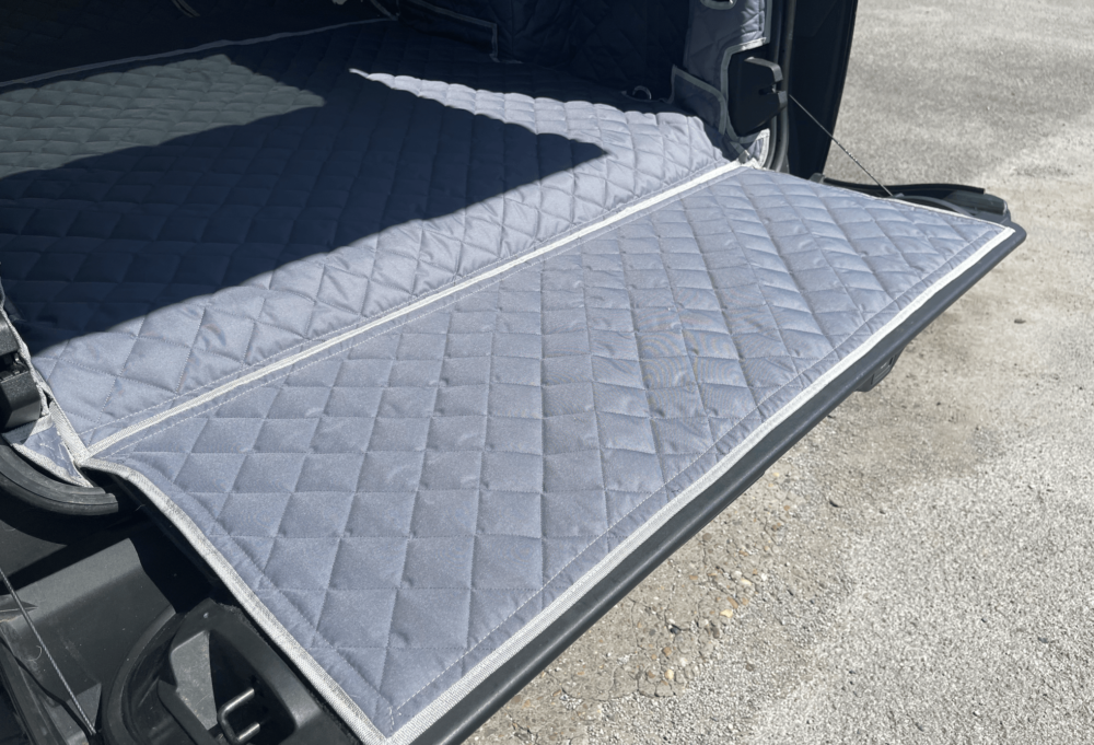 Land Rover Range Rover P400e PHEV 2020 - Present - Fully Tailored Boot Liner