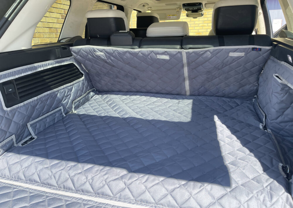 Land Rover Range Rover P400e PHEV 2020 - Present - Fully Tailored Boot Liner