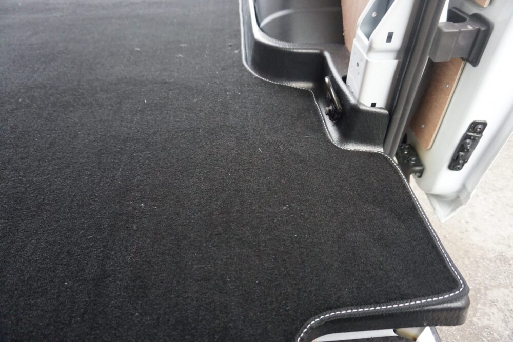 Vauxhall Vivaro Minibus 2001 - 2014 Rear Van Mat