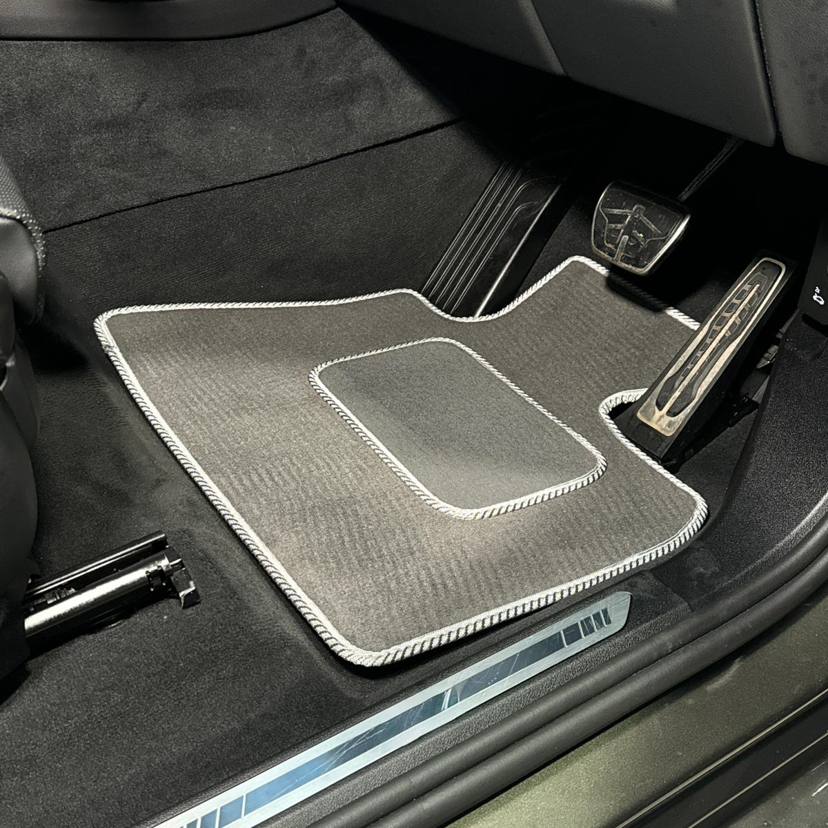 Volkswagen E-Up 2020 - Present Car Mats