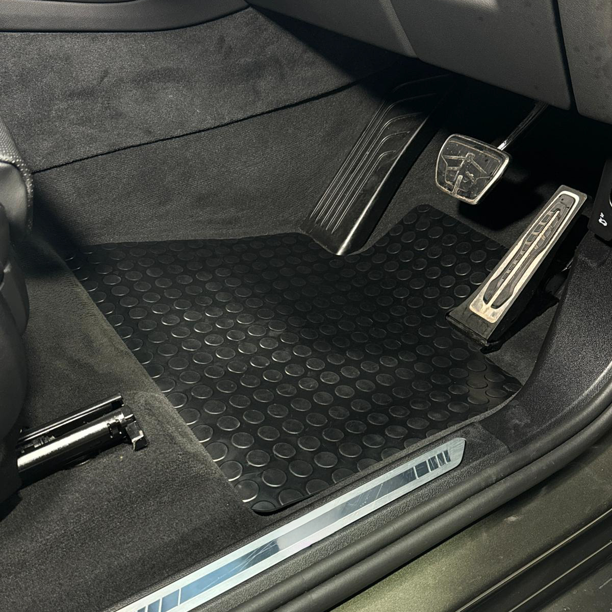 Volkswagen E-Up 2020 - Present Car Mats