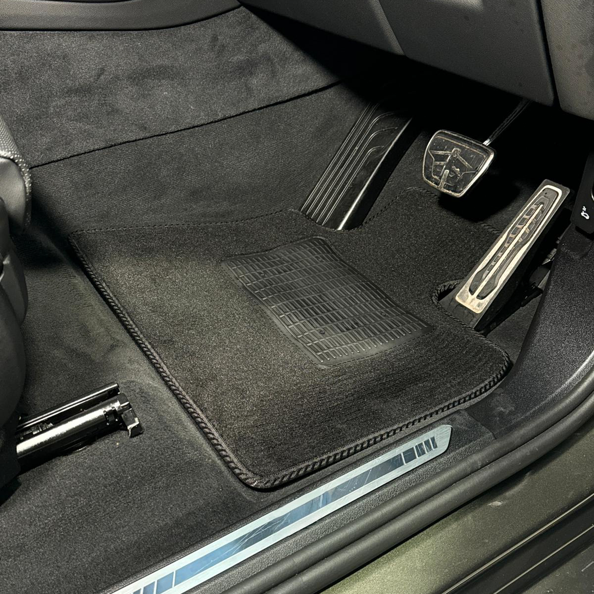 Volkswagen E-Up 2020 - Present Car Mats